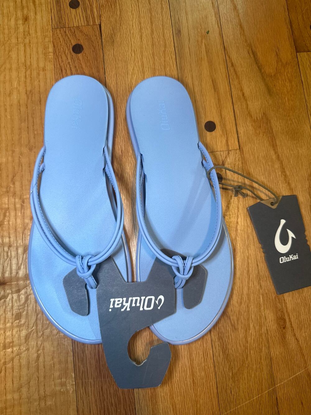 NEW Olukai Aka Flip Flops Women’s Size 10 Cloud Blue Comfort Sandals